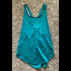NWOT Women’s Under Armor Heat Guard tank top